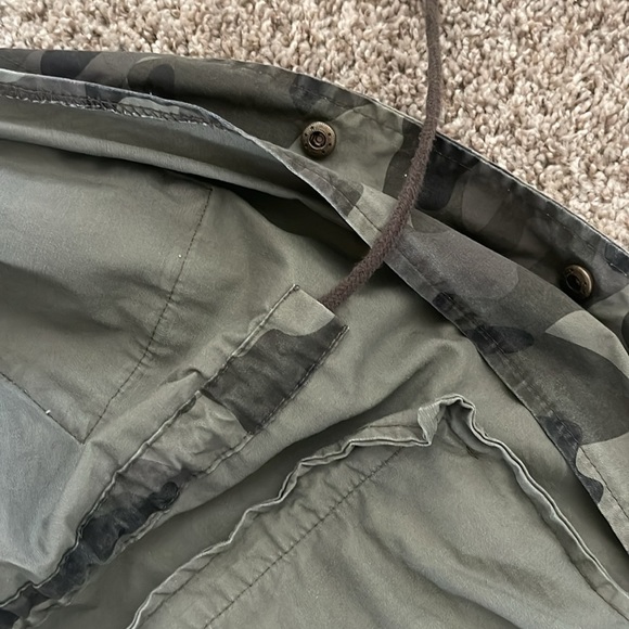 LOVE TREE Army Gray/Green Camo Utility Vest GUC Size 1X - Picture 7 of 7